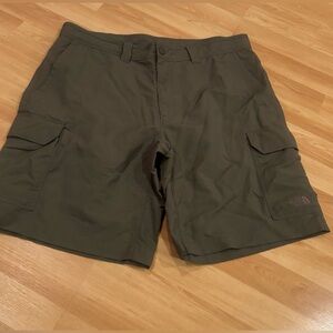 The North Face Men's Olive Cargo‎ Shorts